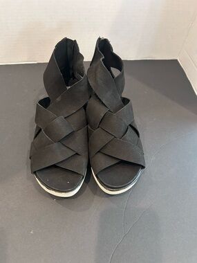 Women’s Eileen Fisher  Slue Nubuck Black Strappy Wedge Sandals size 7